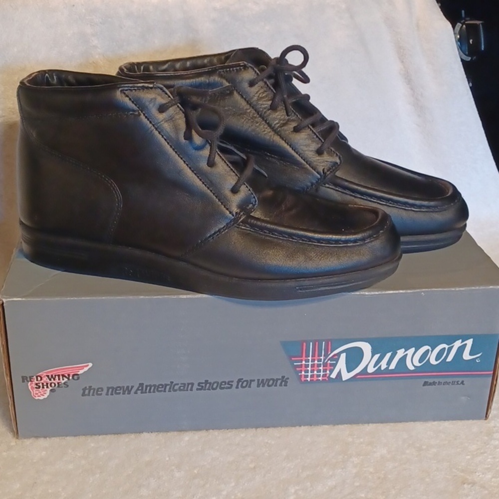 Red Wing work boots men's shoes size 9.5 new vintage shoes black leather